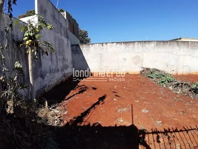 Terreno com 350m², à venda, no bairro Califórnia em Londrina