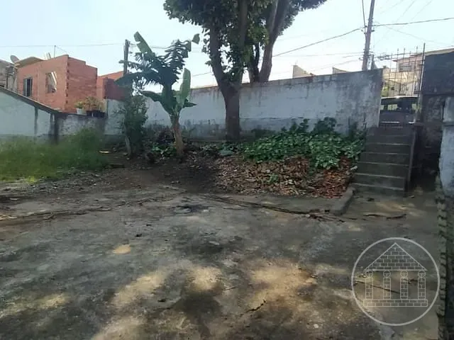 Terreno com 325m², à venda, no bairro Terceira Divisão de Interlagos em São Paulo