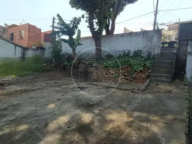 Terreno com 325m², à venda, no bairro Terceira Divisão de Interlagos em São Paulo