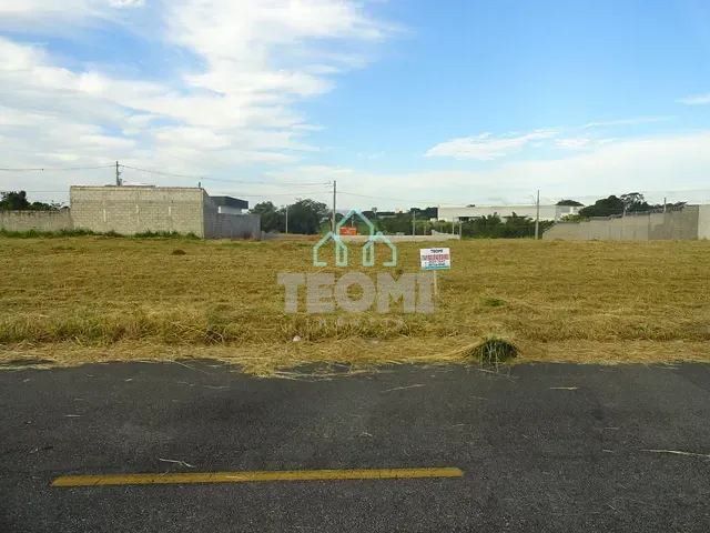 Terreno com 300m², à venda, no bairro Loteamento Industrial em Taubaté