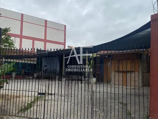 Terreno com 226m², à venda, no bairro Centro em Taubaté