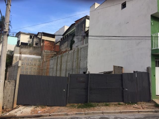 Terreno com 400m², à venda, no bairro Jardim Silveira em Barueri