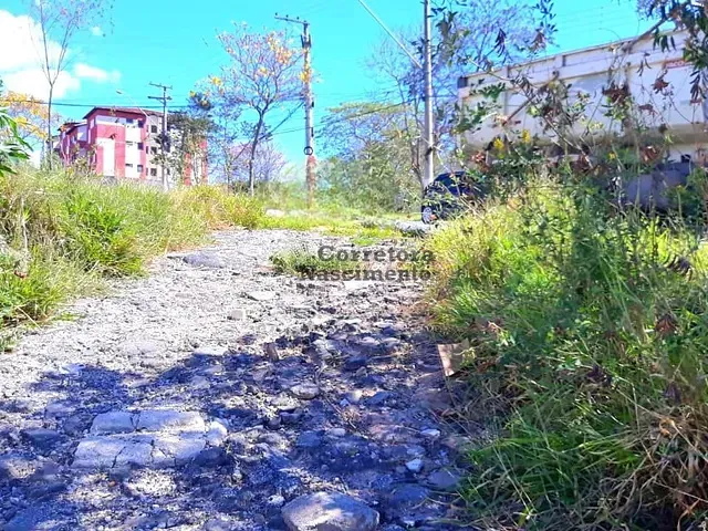 Terreno com 338m², à venda, no bairro Jardim Novo Amanhecer em Jacareí