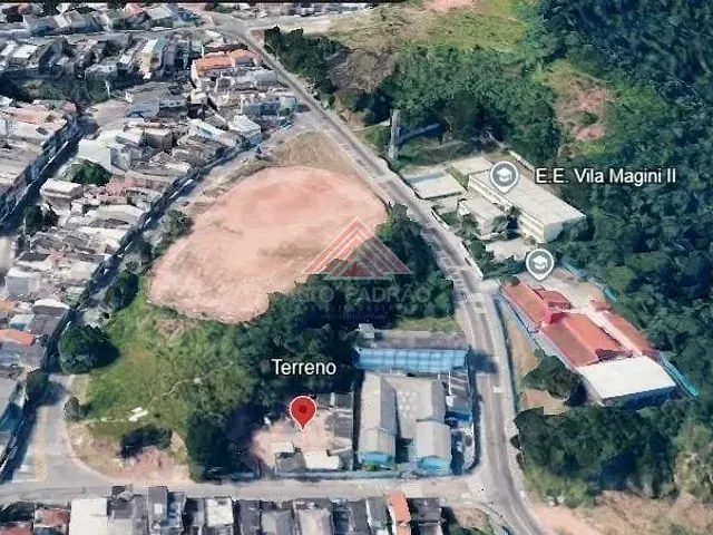 Terreno com 849m², à venda, no bairro Vila Magini em Mauá