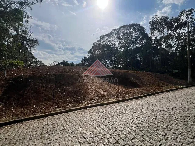 Terreno com 2713m², à venda, no bairro Quarta Divisão em Ribeirão Pires