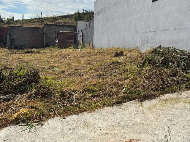 Terreno com 300m², à venda, no bairro Extremaville em Extrema