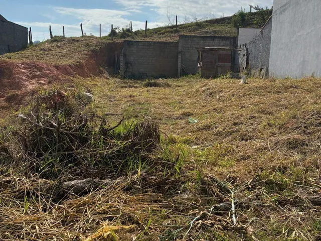Terreno com 300m², à venda, no bairro Extremaville em Extrema