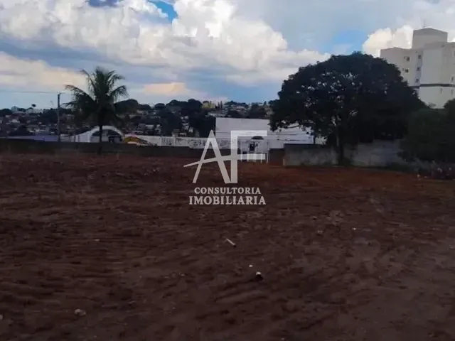 Terreno com 4444m², à venda, no bairro Jardim Bela Vista em Taubaté