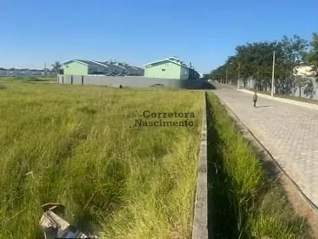Terreno com 300m², à venda, no bairro Jardim Santa Maria em Jacareí