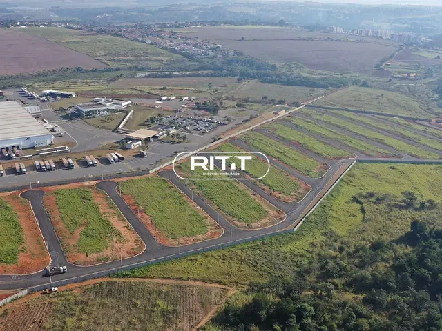 Terreno com 220m², à venda, no bairro Vila Bressani em Paulínia