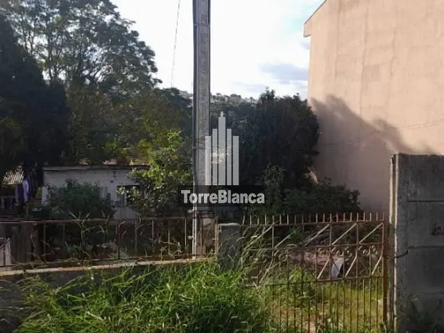 Terreno com 484m², à venda, no bairro Uvaranas em Ponta Grossa
