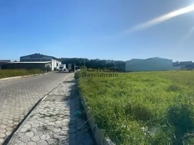 Terreno com 300m², à venda, no bairro Jardim Santa Maria em Jacareí