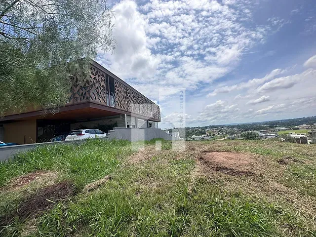 Terreno com 879m², à venda, no bairro Medeiros em Jundiaí