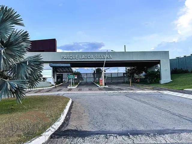 Terreno com 590m², à venda, no bairro Condomínio Lagoa Silvana - Parques do Vale em Caratinga