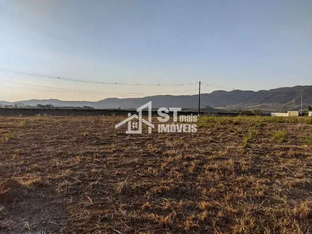 Terreno com 535m², à venda, no bairro Clube Campestre em Andradas