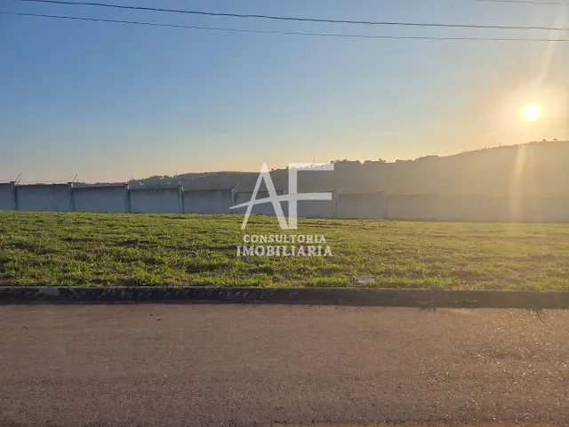 Terreno com 250m², à venda, no bairro Vale dos Cristais em Taubaté