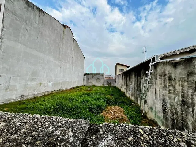 Terreno com 135m², à venda, no bairro Jardim Ana Rosa em Taubaté
