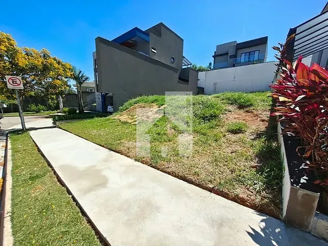 Terreno com 250m², à venda, no bairro Recanto Quarto Centenário em Jundiaí