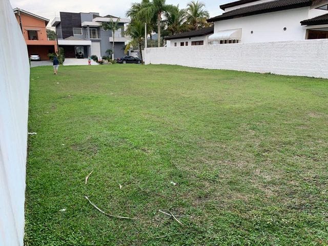 Terreno com 525m², à venda, no bairro Jardim Acapulco em Guarujá