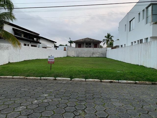 Terreno com 525m², à venda, no bairro Jardim Acapulco em Guarujá