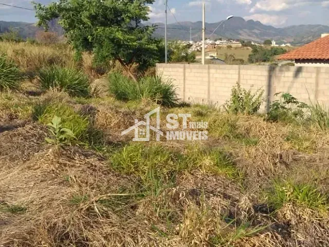 Terreno com 200m², à venda, no bairro Jardim Amélia em Andradas