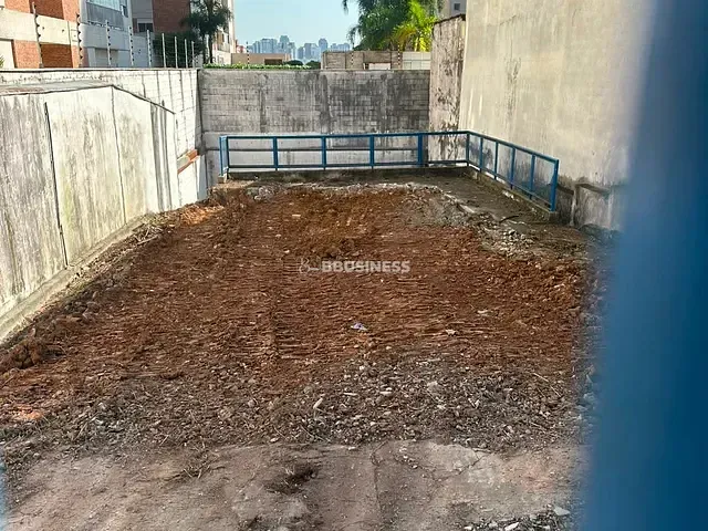 Terreno com 243m², à venda ou para alugar, no bairro Vila Gumercindo em São Paulo