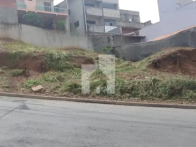 Terreno com 242m², à venda, no bairro Jardim Vera Regina em Campo Limpo Paulista