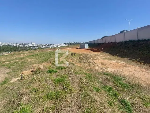 Terreno com 565m², à venda, no bairro Jardim Casablanca em Indaiatuba