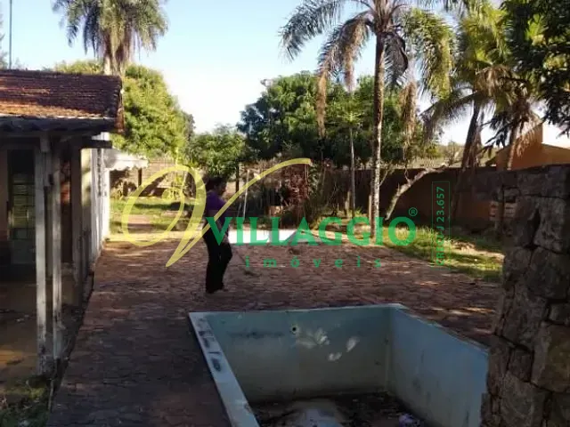 Terreno com 1300m², à venda, no bairro Monte Carlo em Guapiaçu