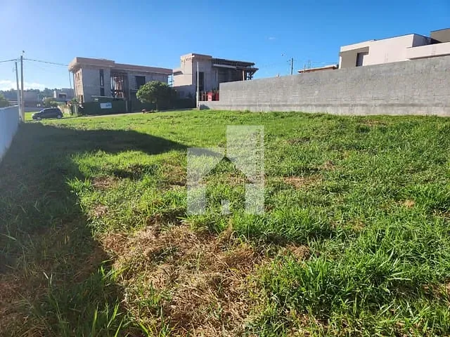 Terreno com 800m², à venda, no bairro Medeiros em Jundiaí