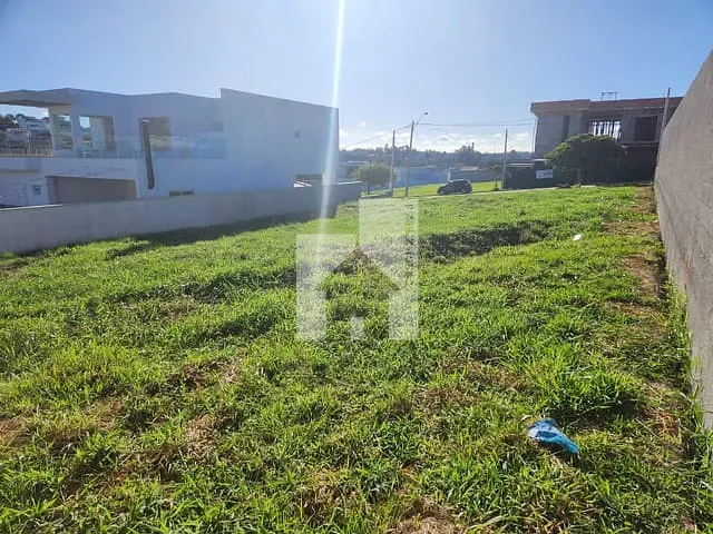 Terreno com 800m², à venda, no bairro Medeiros em Jundiaí