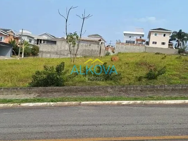 Terreno com 296m², à venda, no bairro Condomínio Residencial Mantiqueira em São José dos Campos