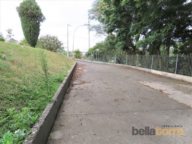 Terreno à venda, no bairro Uberaba em Curitiba