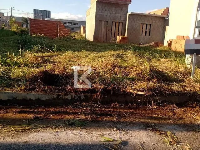 Terreno com 180m², à venda, no bairro Jardim dos Ipês em Salto