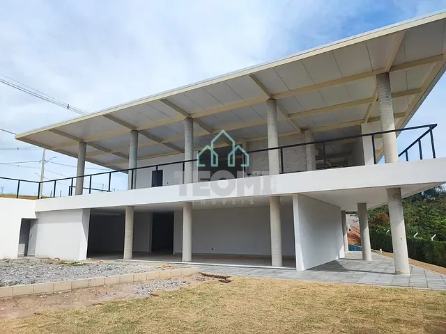 Terreno com 338m², à venda, no bairro Piracangaguá em Taubaté