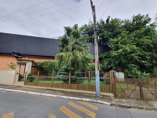 Terreno com 89527m², à venda, no bairro Praia dos Amores em Balneário Camboriú