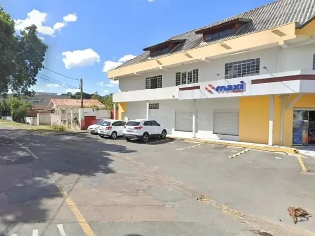 Terreno à venda, no bairro Uberaba em Curitiba