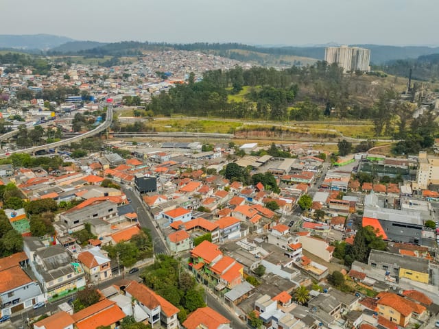 Foto do Terreno - Terreno residencial para venda em Perus, 953m² | Lares e Andares Imóveis