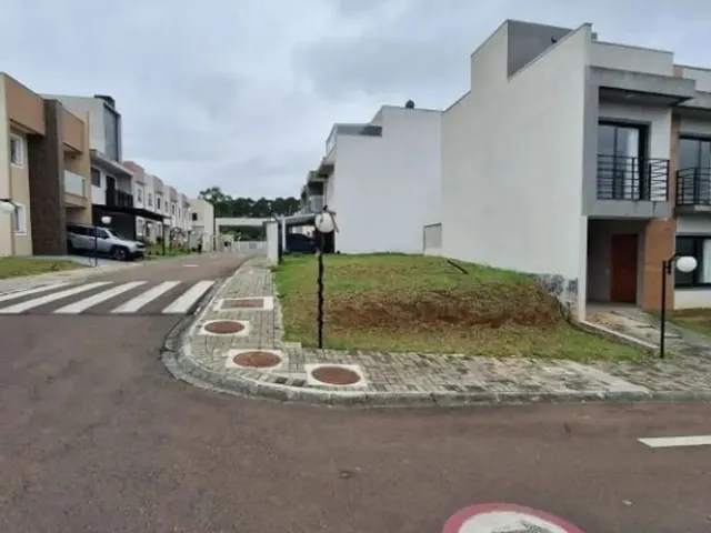 Terreno à venda, no bairro Alto Boqueirão em Curitiba