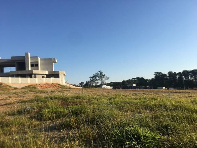 Terreno com 567m², à venda, no bairro Paisagem Renoir em Cotia