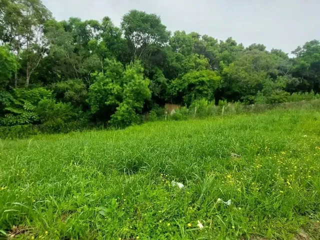 Terreno à venda, no bairro Santa Cândida em Curitiba