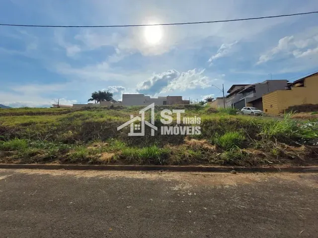 Terreno com 376m², à venda, no bairro Jardim Itália em Andradas