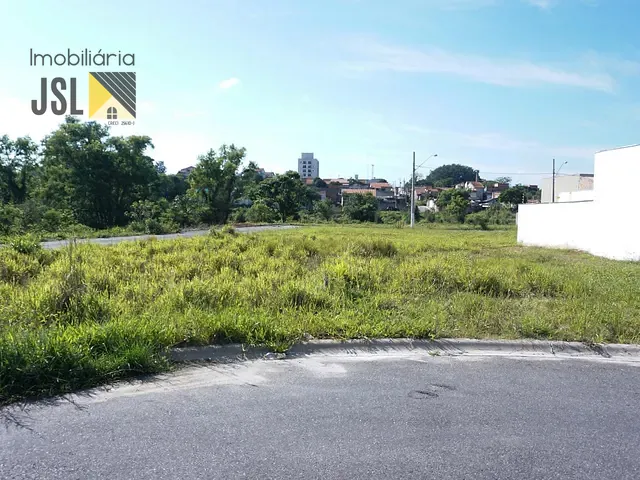Terreno com 308m², à venda, no bairro Parque do Museu em Caçapava