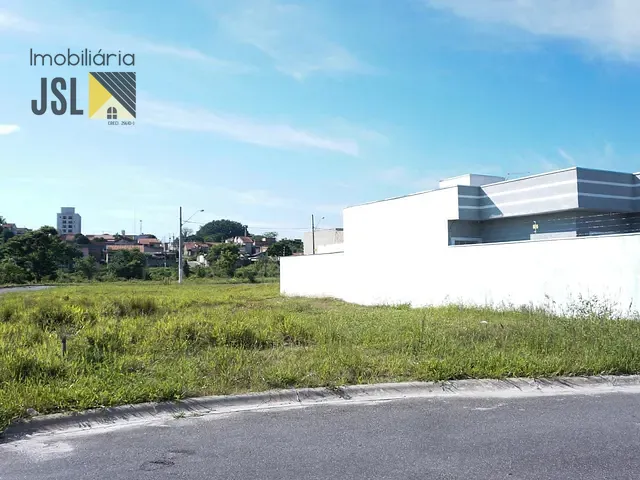 Terreno com 308m², à venda, no bairro Parque do Museu em Caçapava