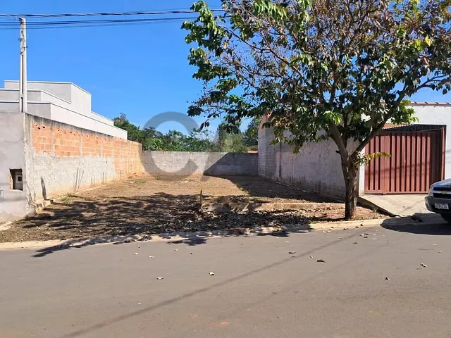 Terreno com 200m², à venda, no bairro Moinho Residencial em Holambra