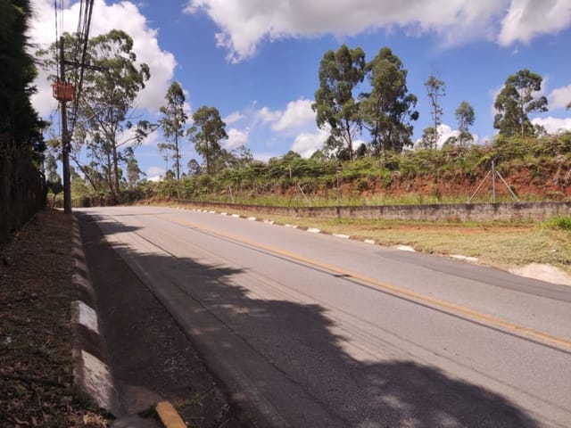 Terreno com 1690m², à venda, no bairro São Judas Tadeu em Vargem Grande Paulista