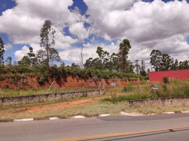 Terreno com 1690m², à venda, no bairro São Judas Tadeu em Vargem Grande Paulista