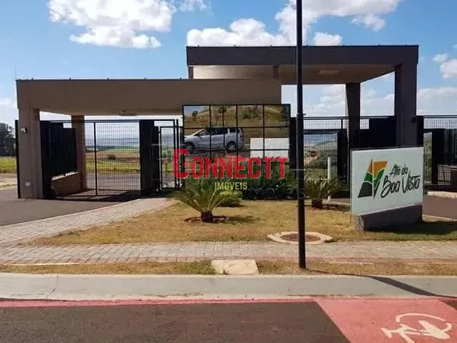 Terreno com 317m², à venda, no bairro Cravinhos em Cravinhos