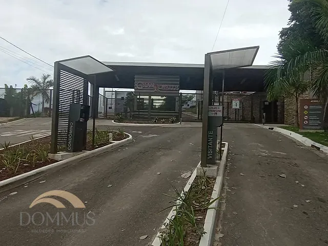 Terreno com 604m², à venda, no bairro GRAN ROYALLE em Santana do Paraíso