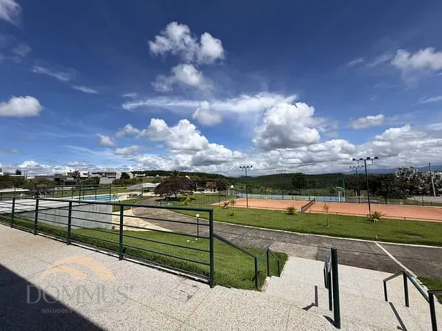 Terreno com 587m², à venda, no bairro Condomínio Lagoa Silvana - Parques do Vale em Caratinga